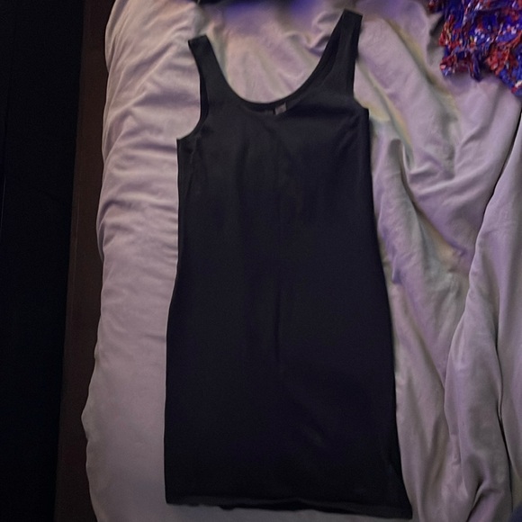 Divided black summer dress - Picture 1 of 2